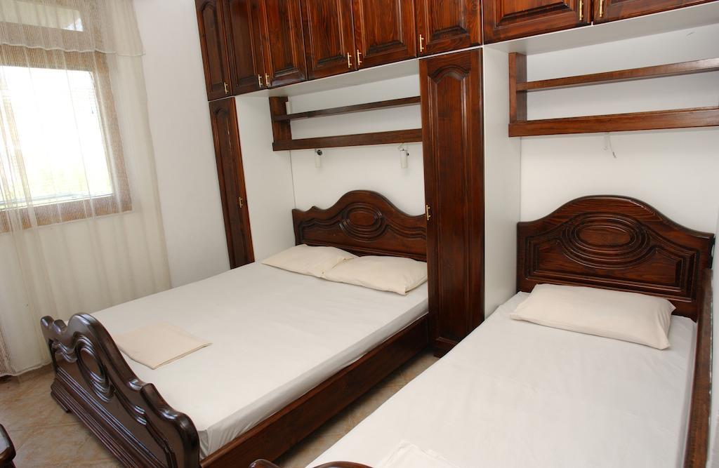Rooms & Apartments Anka บาร์ ห้อง รูปภาพ
