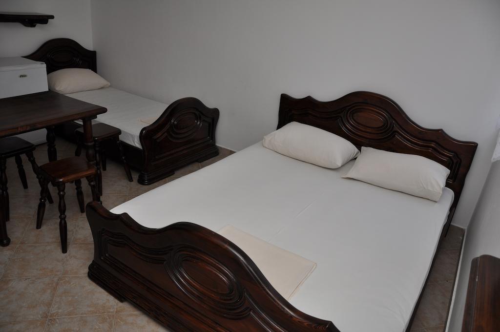 Rooms & Apartments Anka บาร์ ห้อง รูปภาพ